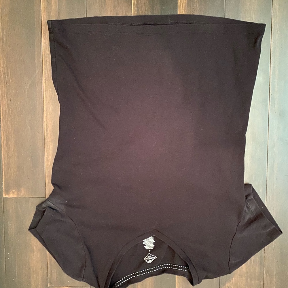 Black v neck shirt